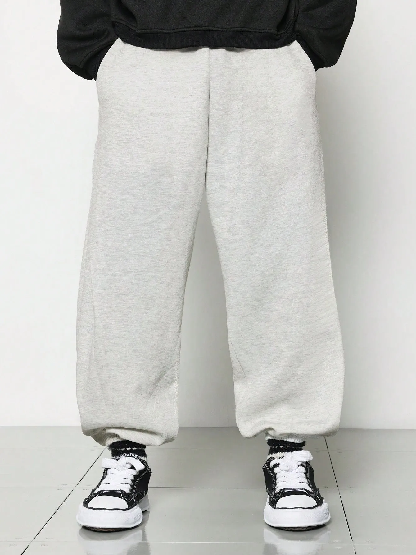 Loose Fit Side Pleated Cuffed Jogger