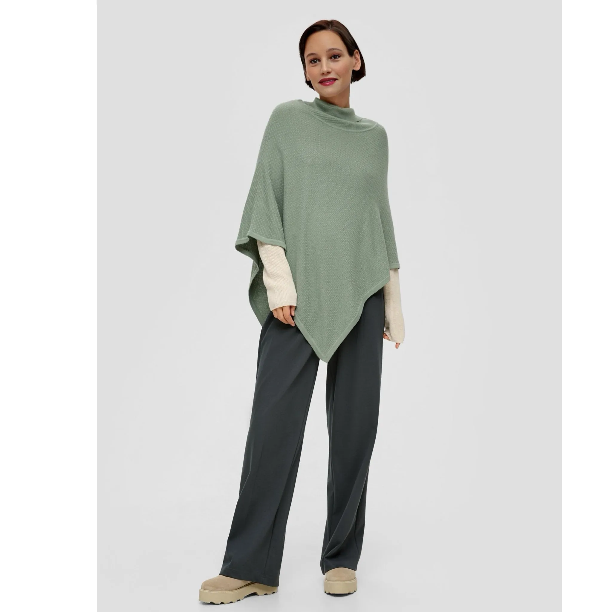 Olive Julian Wool Blend Poncho – Cozy & Stylish Fall Layer