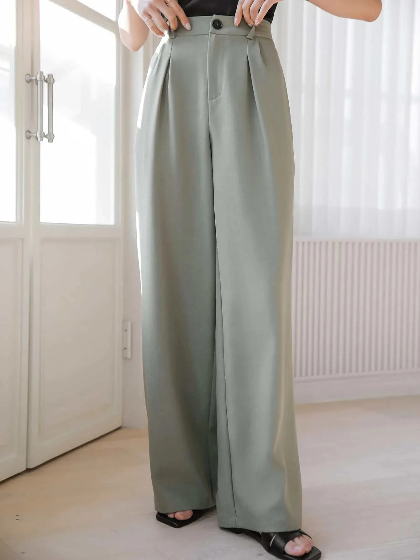 SHEIN DAZY Solid Flap Detail Single Button Top & Wide Leg Pants