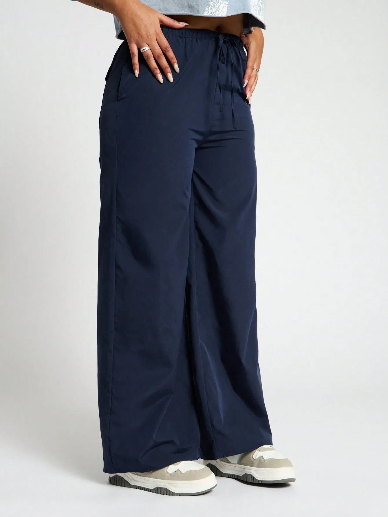 SUMWON WOMEN Nylon Tie Waist Wide Leg Trousers